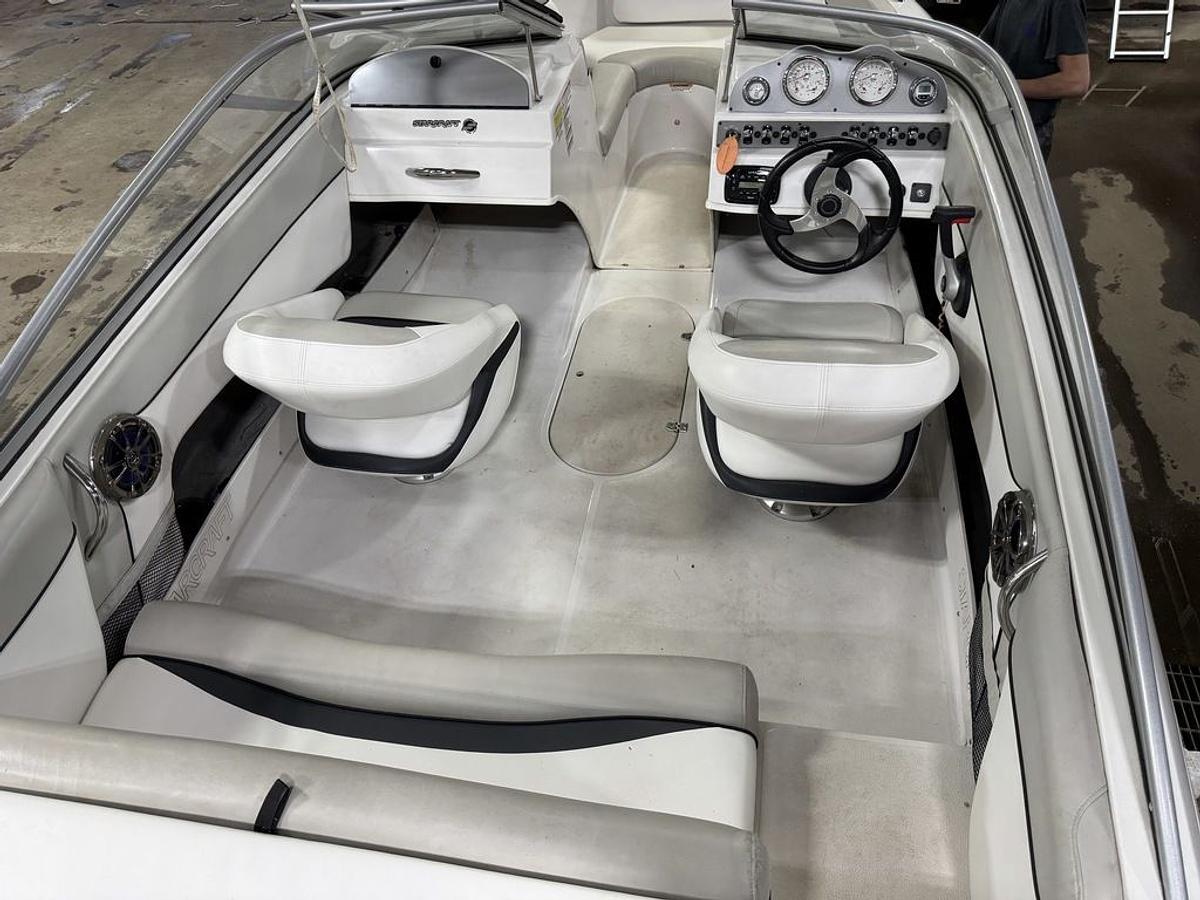 Used 2015 Starcraft Marine Runabout Limited IO 1918 RE I/O