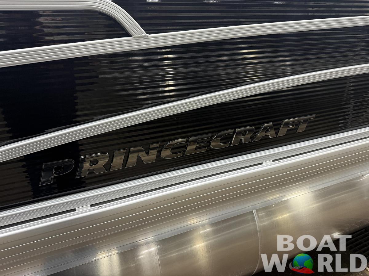 2026 Princecraft Vectra 23 RL Long Lounge Swingback Tritoon 