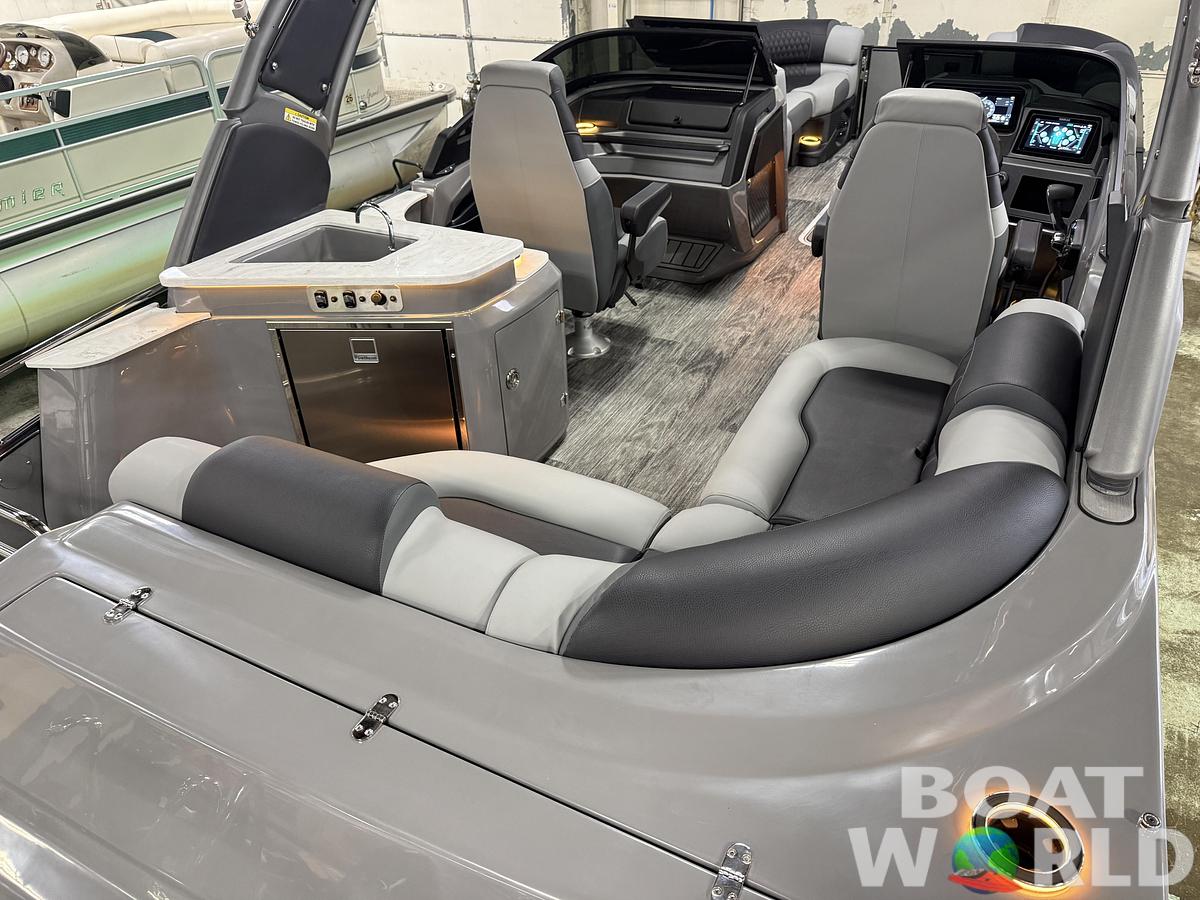 2026 Tahoe Pontoons Grand Tahoe 2585 Elite Windshield Tritoon & Mercury 400HP V10