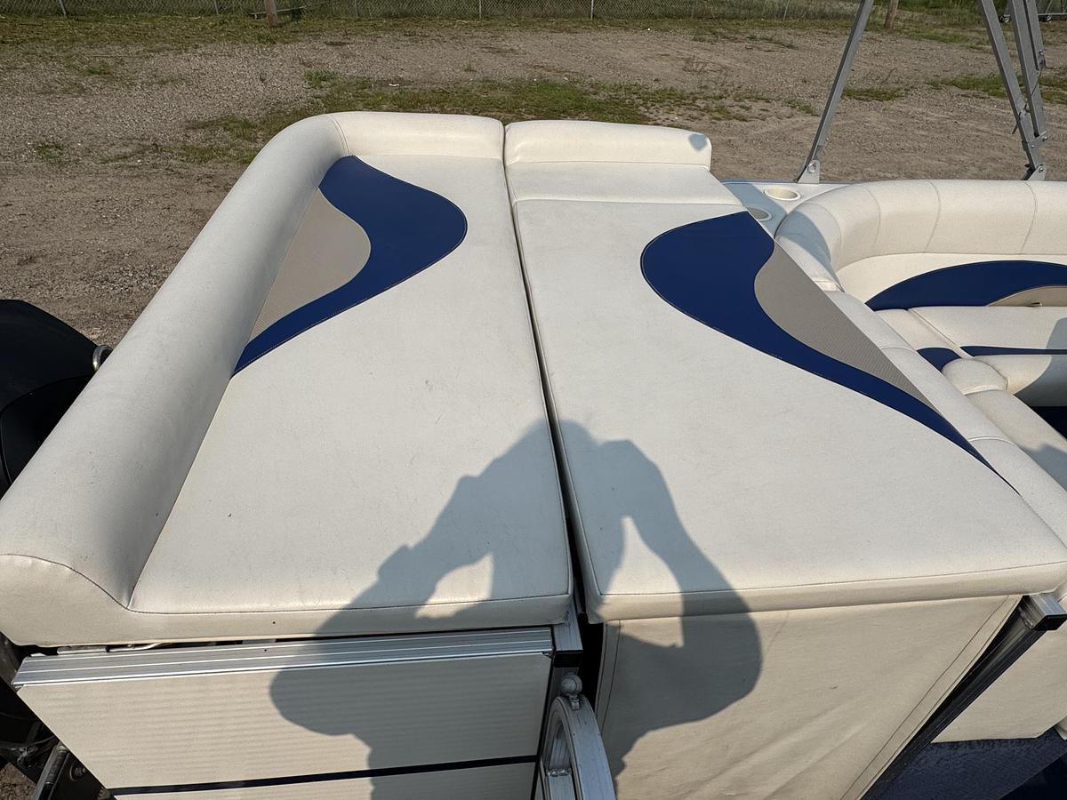 Used 2008 Tahoe Pontoons 24 Bow Fish Pontoon