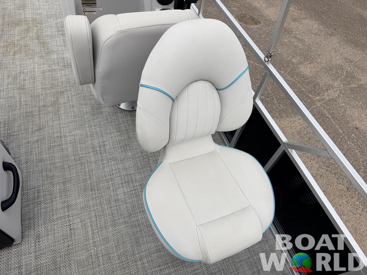 Used 2019 Qwest 822 LS Tritoon & 150HP Honda 4Stroke -$29,995