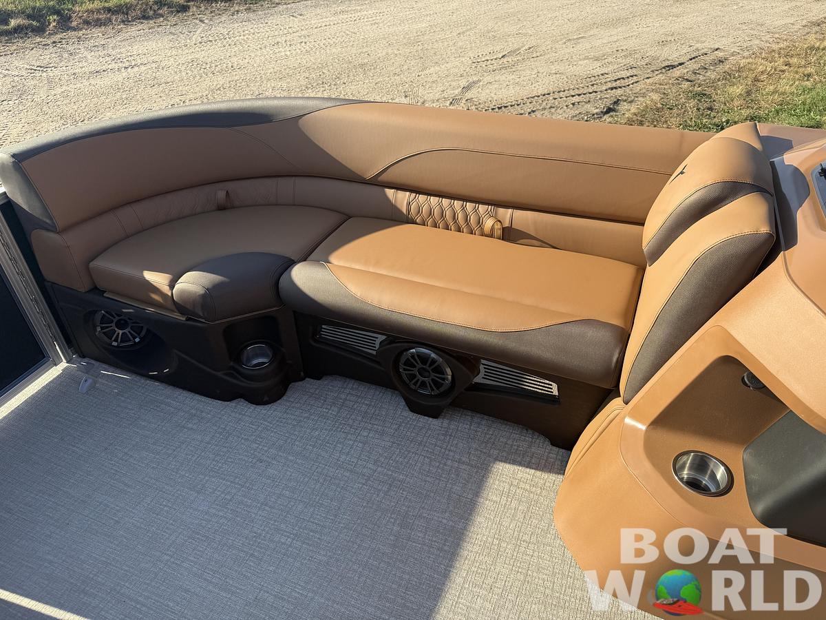 2025 Tahoe Pontoons LTZ 2385 Entertainer