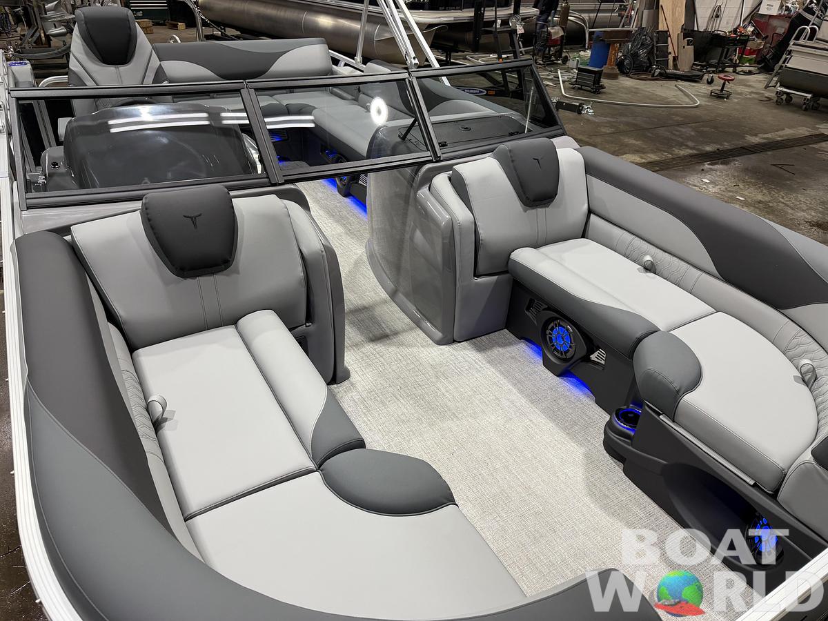 2026 Tahoe Pontoons LTZ 2385 Swingback (VRB) Windshield Tritoon