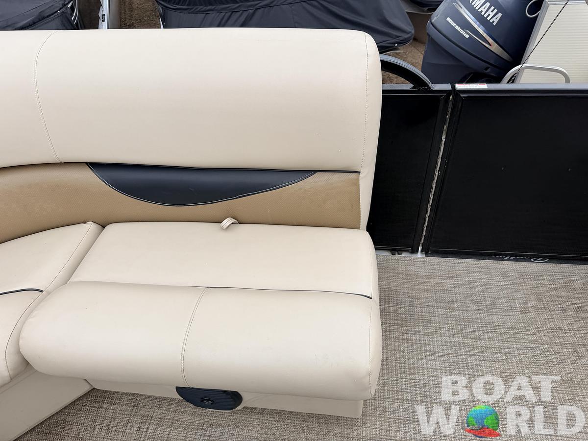 Used 2018 Bentley Encore 240 Cruise SE & 150HP Mercury 4Stroke -$29,995