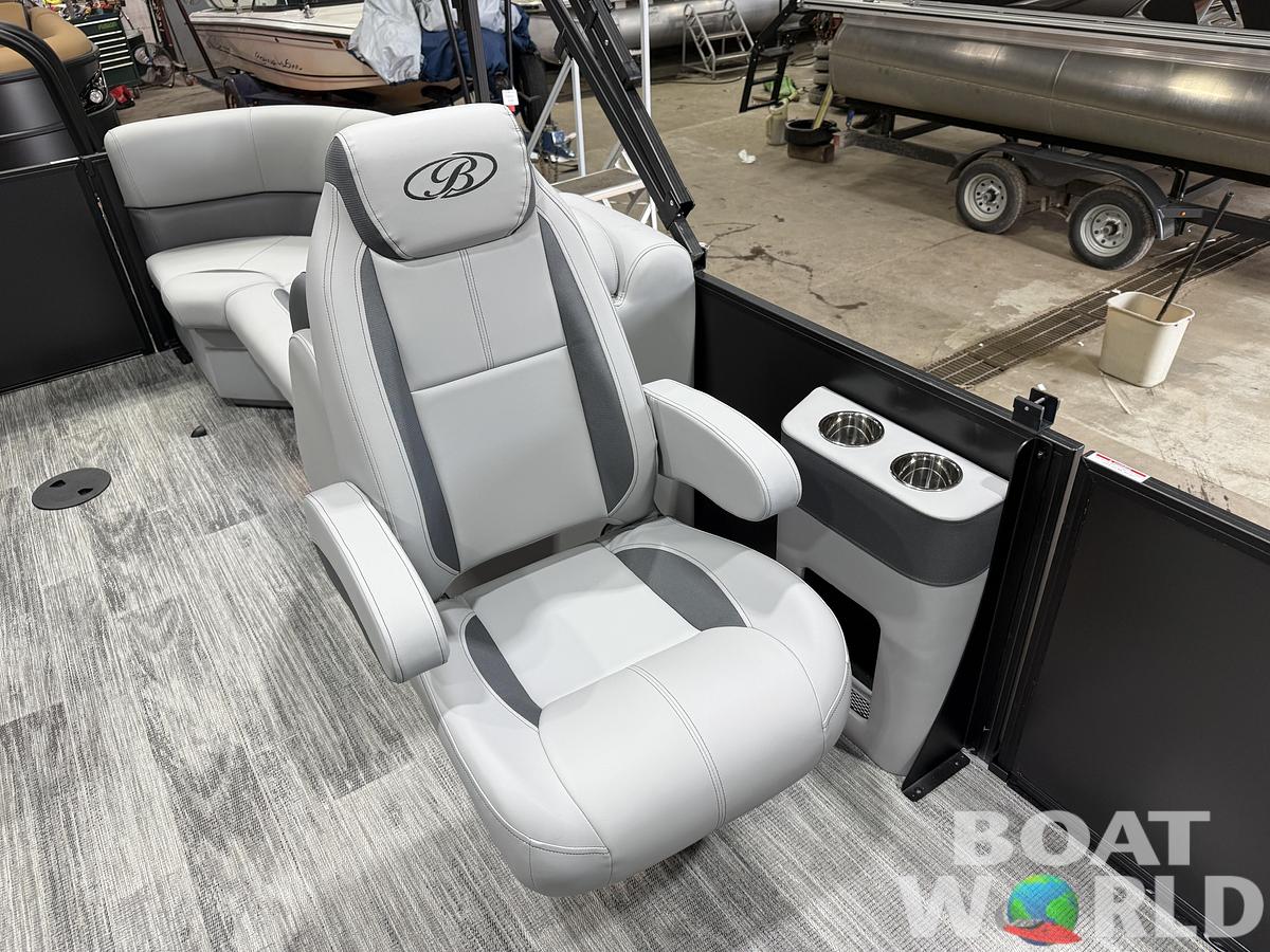 2027 Bentley Legacy 220 Navigator Quad Lounge Pontoon $42995