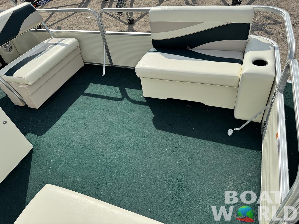 Used 1999 Lowe Suncruiser Malibu 180