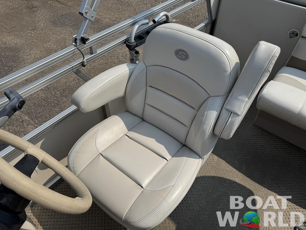 Used 2006 Smokercraft SunChaser 820 Pontoon