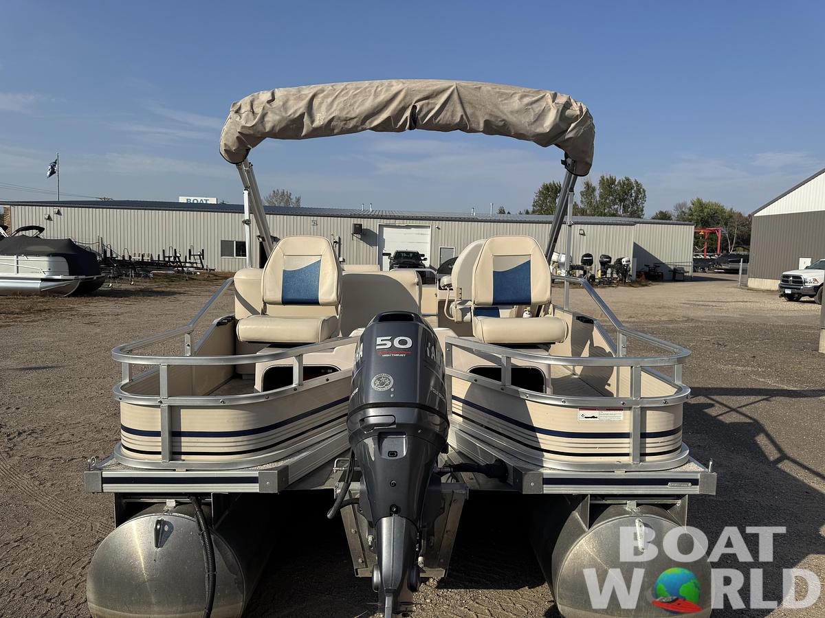 Used 2009 Weeres Family Fish Deluxe 220 Pontoon