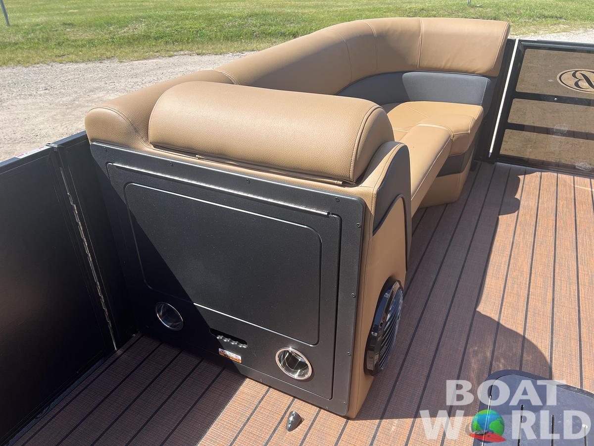 2026 Bentley Pontoons Elite 223 Quad Swingback QSB Tritoon