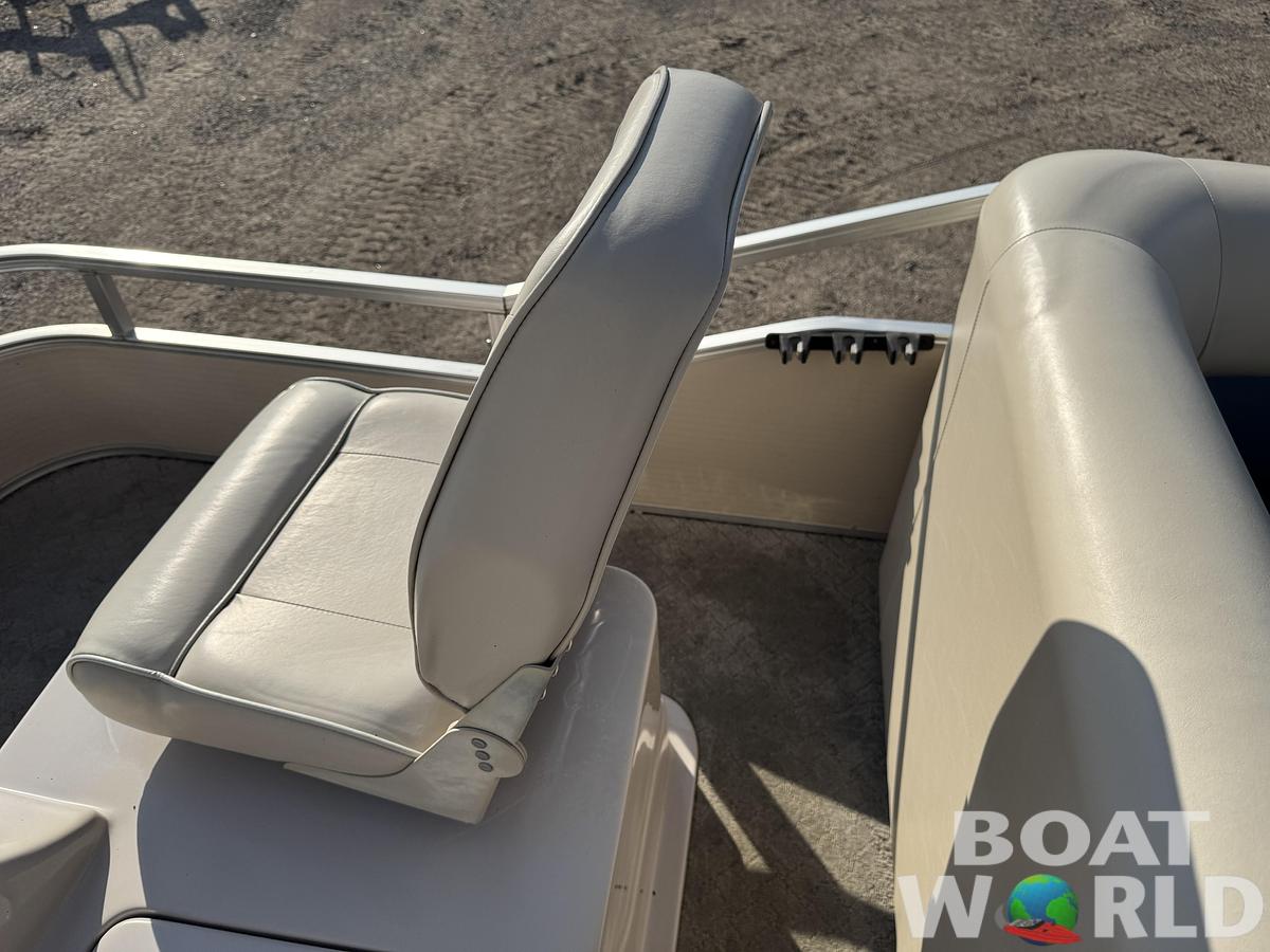 Used 2009 Weeres Family Fish Deluxe 220 Pontoon