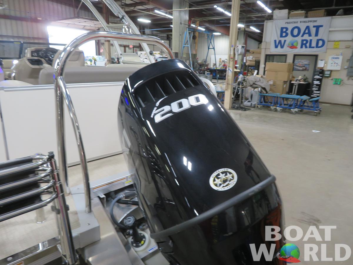 2024 Tahoe Pontoons LTZ 2385 Elite Windshield Tritoon & Suzuki 200HP 4-Stroke EFI