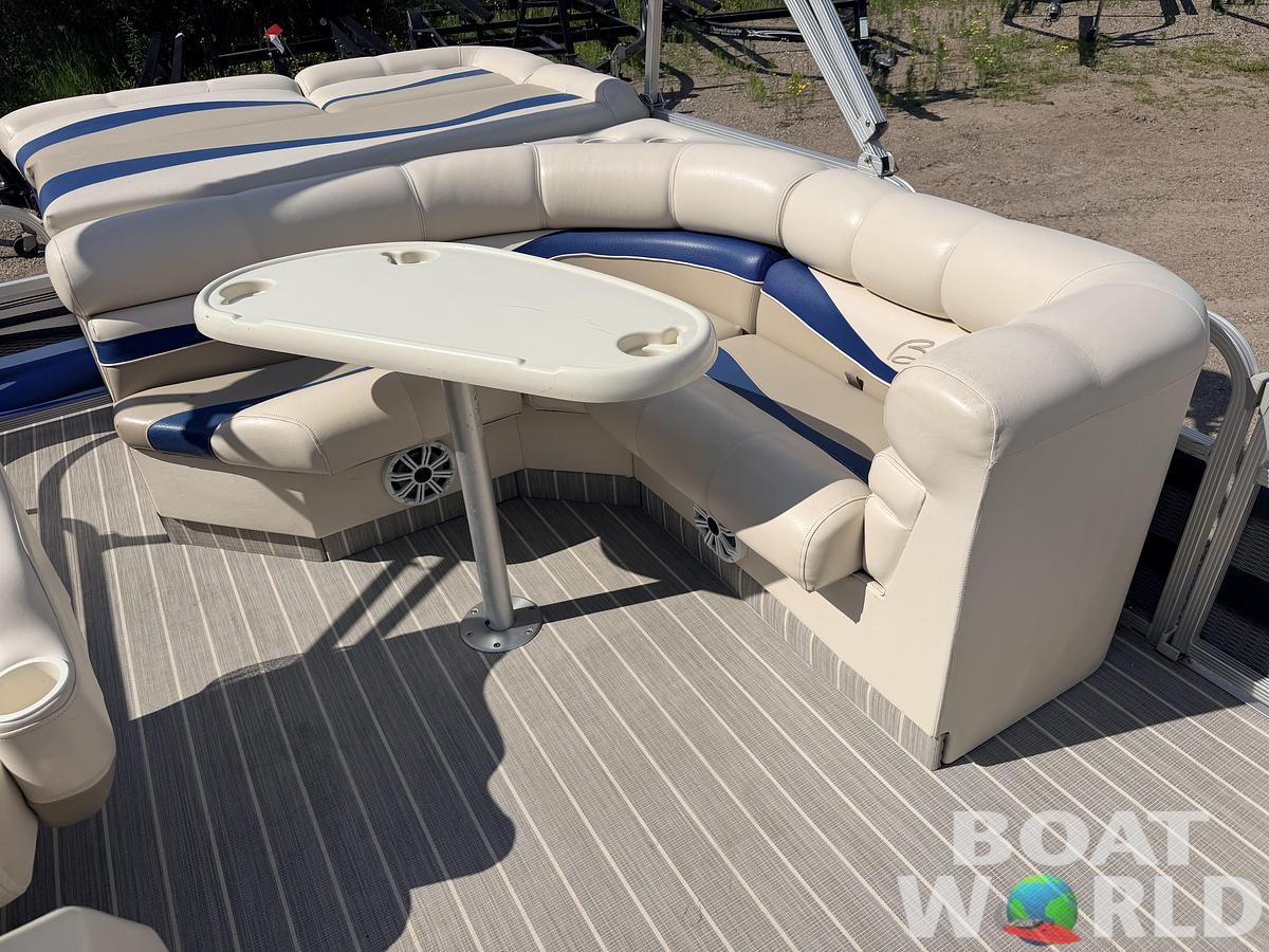 Used 2000 Bennington 2275 LX & 50HP Mercury 4Stroke -$12,995