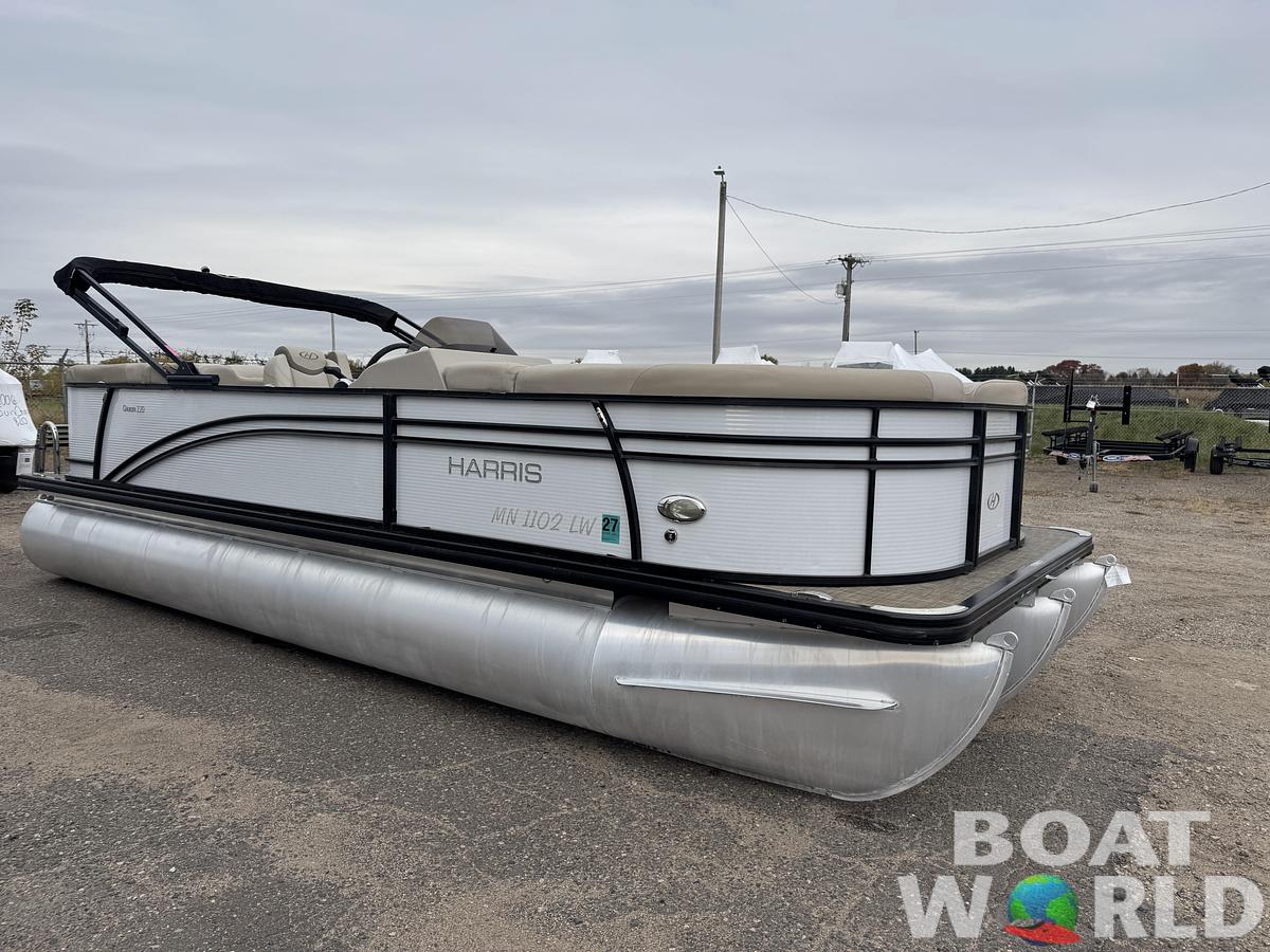 Used 2018 Harris Cruiser 220 Tritoon Pontoon
