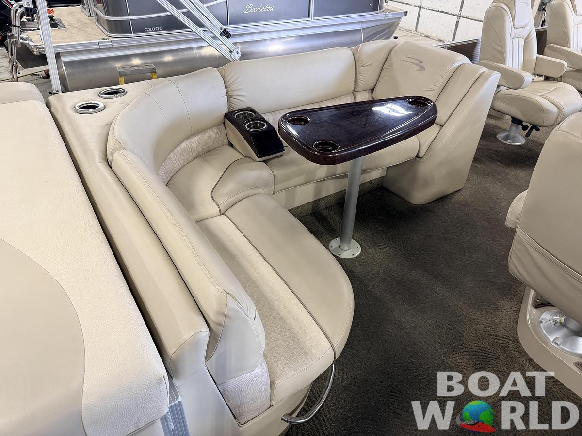 Used 2014 Bennington 2375RL & 70HP Yamaha 4Stroke - $21,995