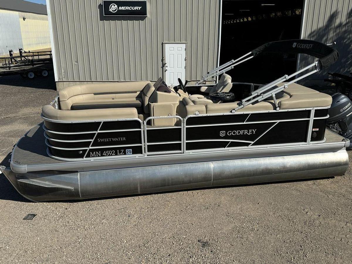 Used 2020 Sweetwater SW 2086 Cruise Pontoon with 70HP Yamaha 4-S EFI