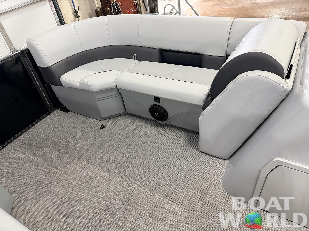 Used 2024 Bentley Legacy 223 150HP Navigator Tritoon - $47995