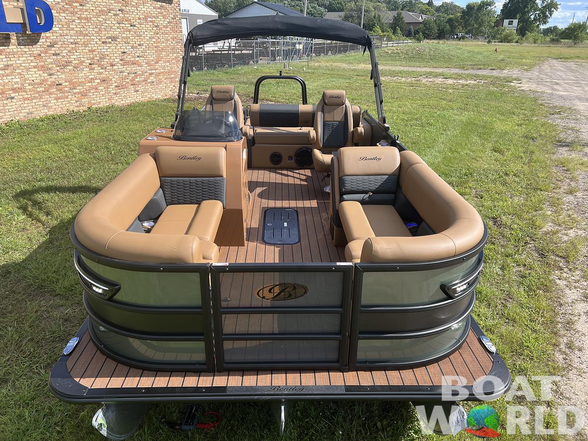 2026 Bentley Pontoons Elite 223 Swingback Tritoon