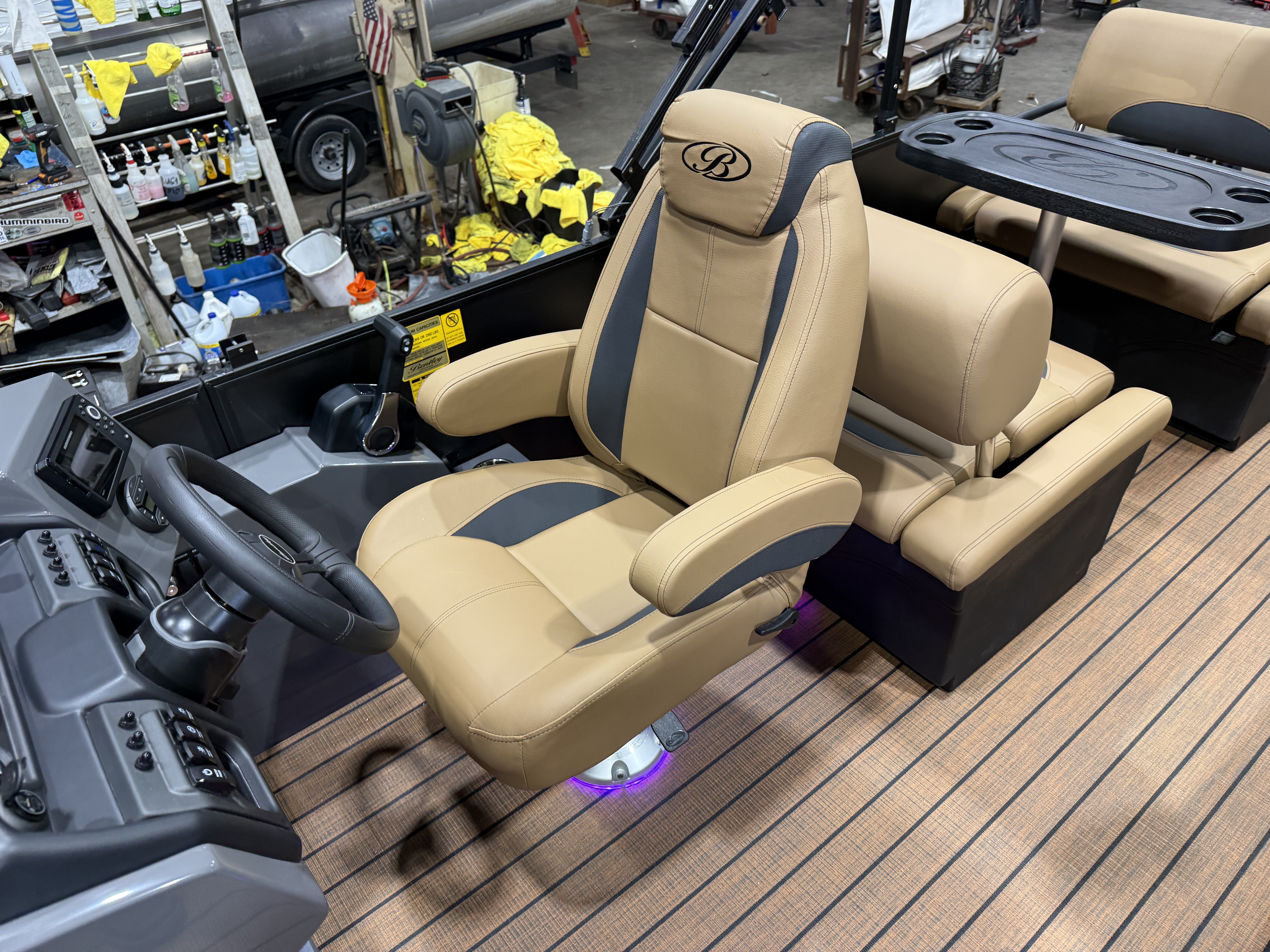 2027 Bentley Legacy 220 QSB Swingback $46995