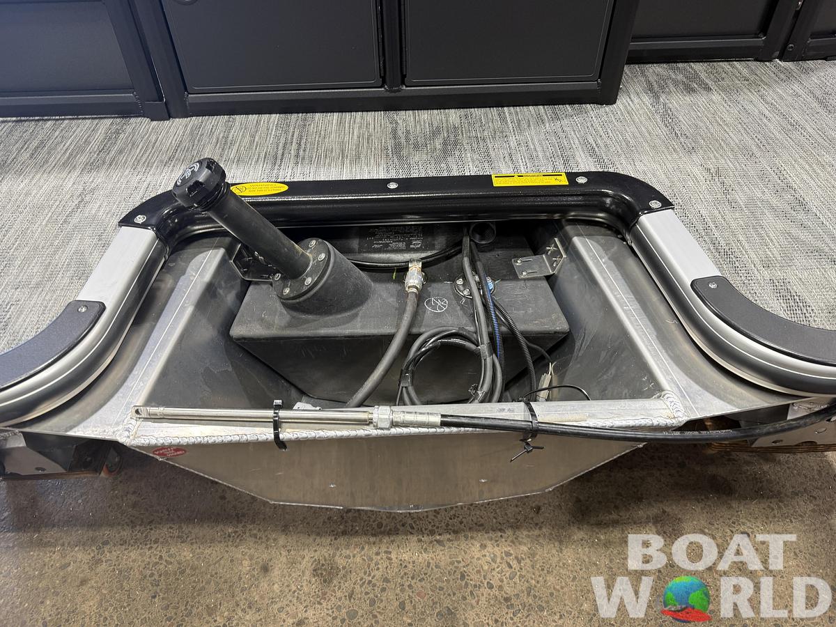 2027 Bentley Pontoons Fish 200 4PT & Honda 4-Stroke EFI