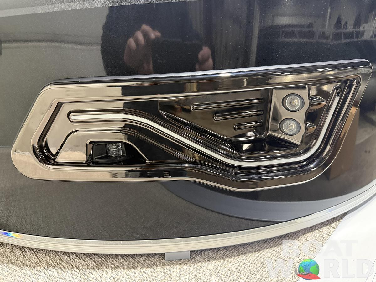 2026 Tahoe Pontoons Sport 2385 Swingback (VRB) Tritoon