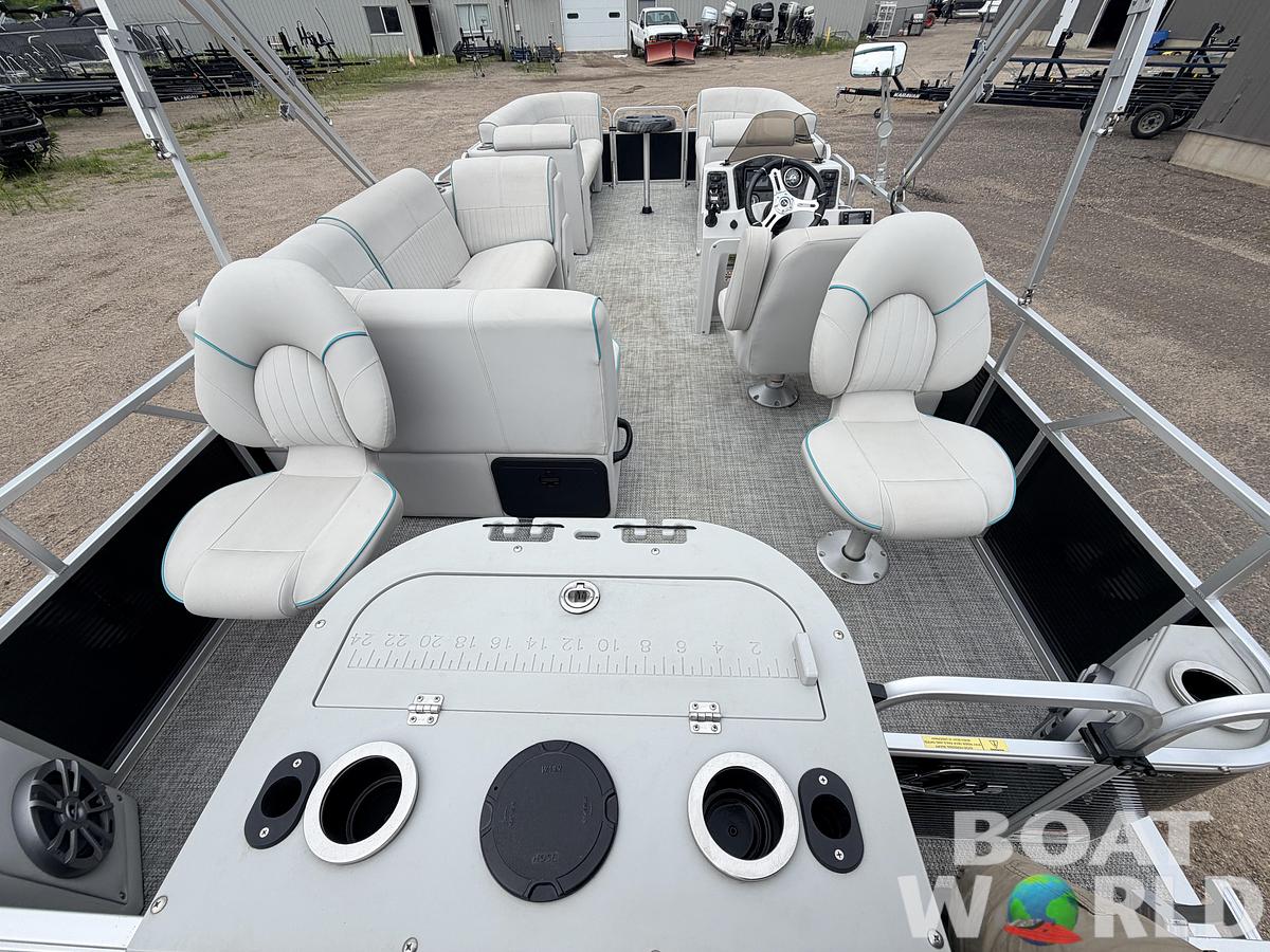 Used 2019 Qwest 822 LS Tritoon & 150HP Honda 4Stroke -$29,995