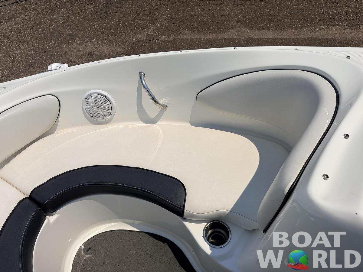 Used 2012 Sea Ray 205 Sport & 220HP 4.3L Mercruiser MPI with Tandem Axle Trailer -$15,995