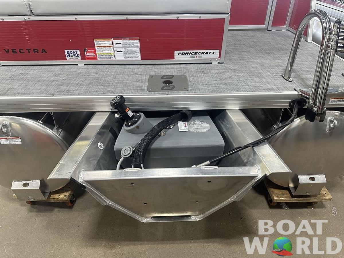 2025 Princecraft Vectra 21 RL Swingback Lounge Pontoon & Mercury 4-Stroke EFI