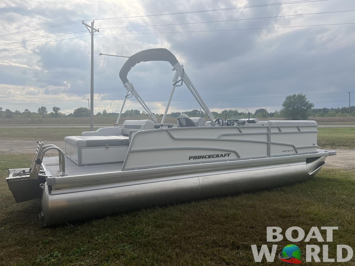 2026 Princecraft Vectra 23 RL Dinette Swingback Pontoon 