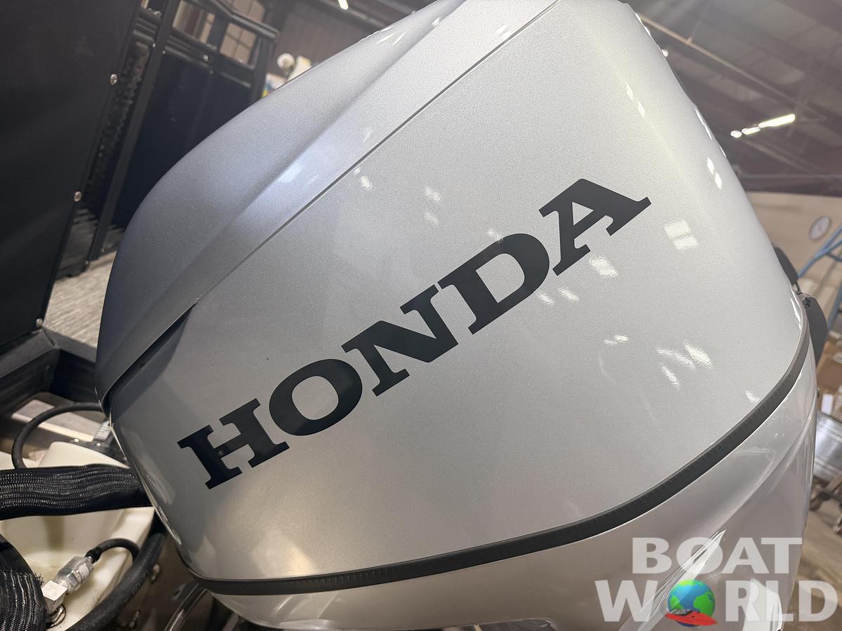 Used 2023 Apex Marine Qwest L818 Fish &60HP Honda 4Stroke -$27.995