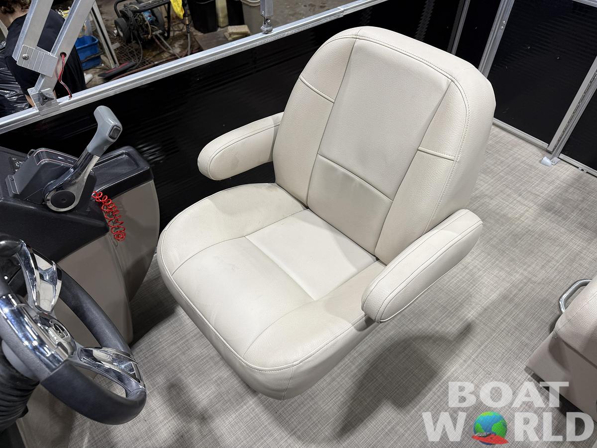 Used 2015 Palm Beach Ultra 240 Cruise & 115HP