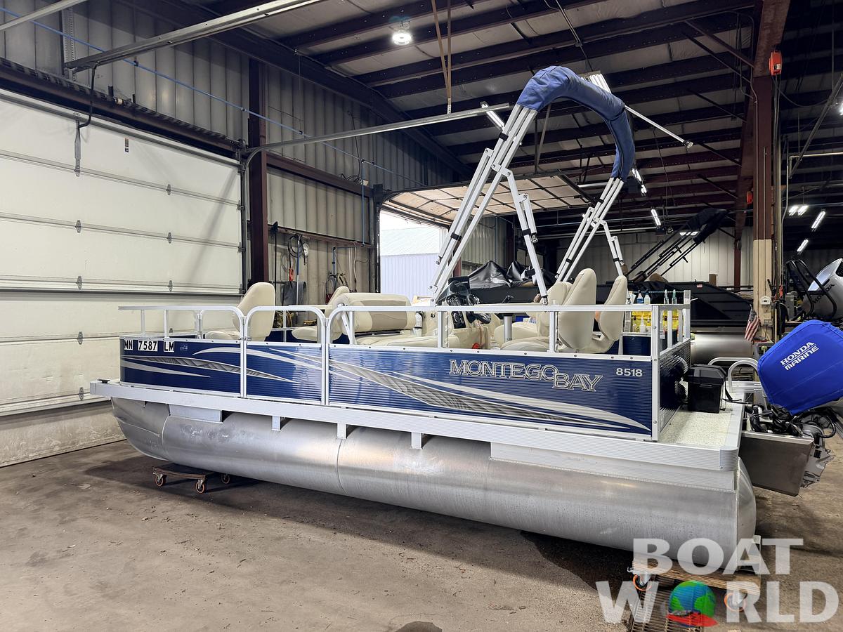 Used 2017 Montego Bay 8518 4-PT & 40HP Honda 4Stroke -$18,995