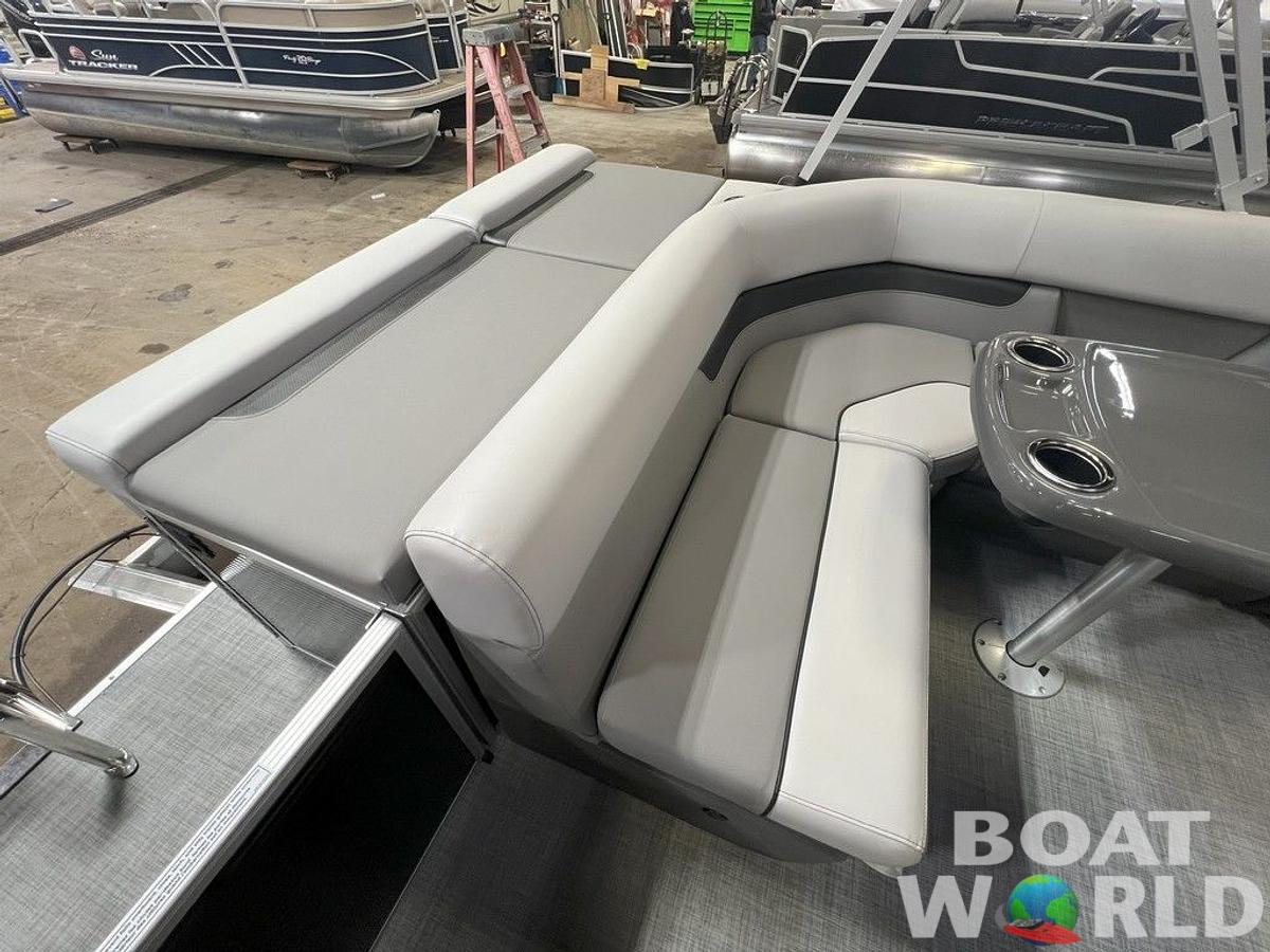 2025 Princecraft 21 Sportfisher 2-S Pontoon & Mercury 4-Stroke EFI