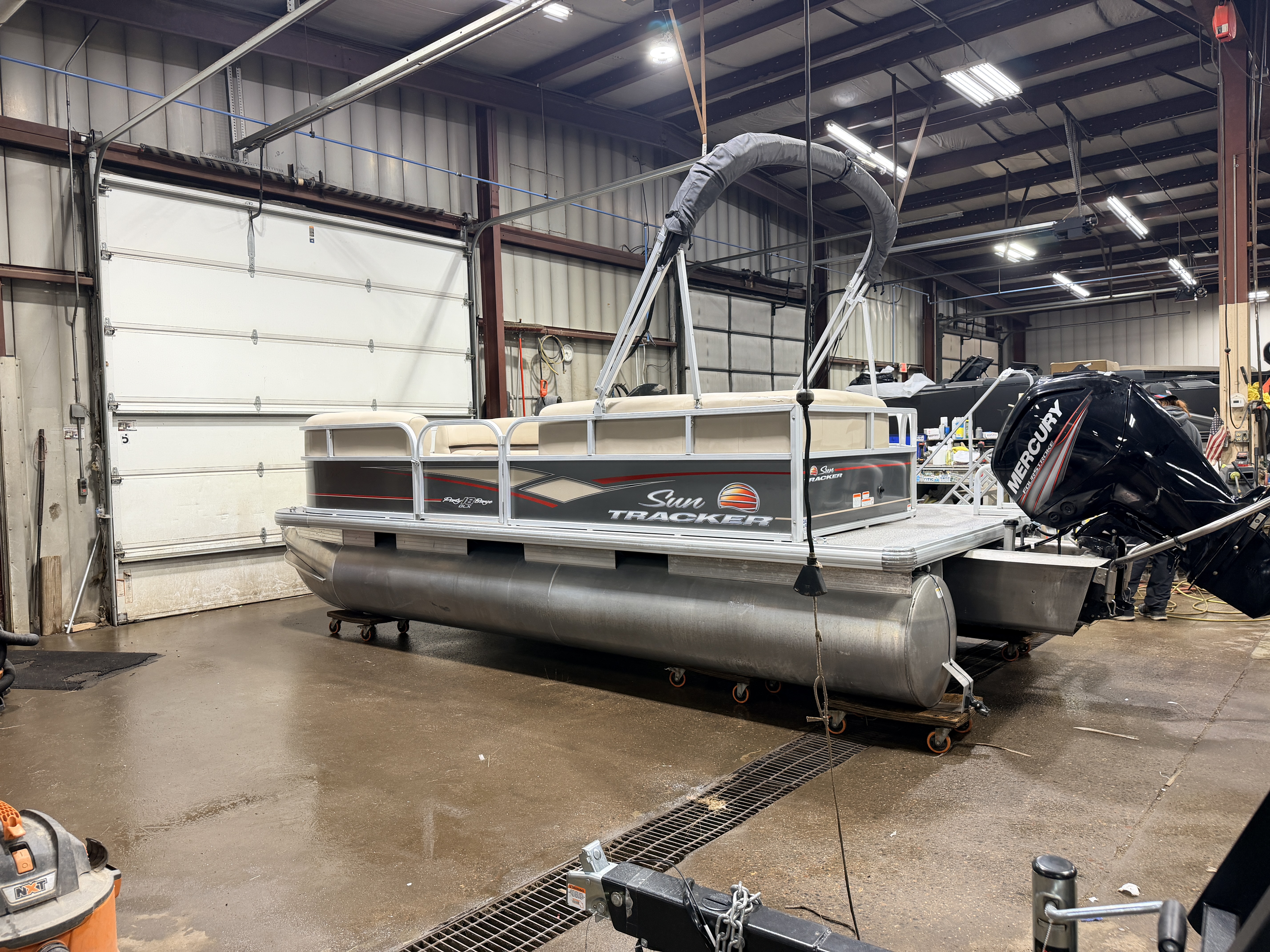Used 2019 Sun Tracker Party Barge 18 DLX & 75HP Mercury 4Stroke -$21,995