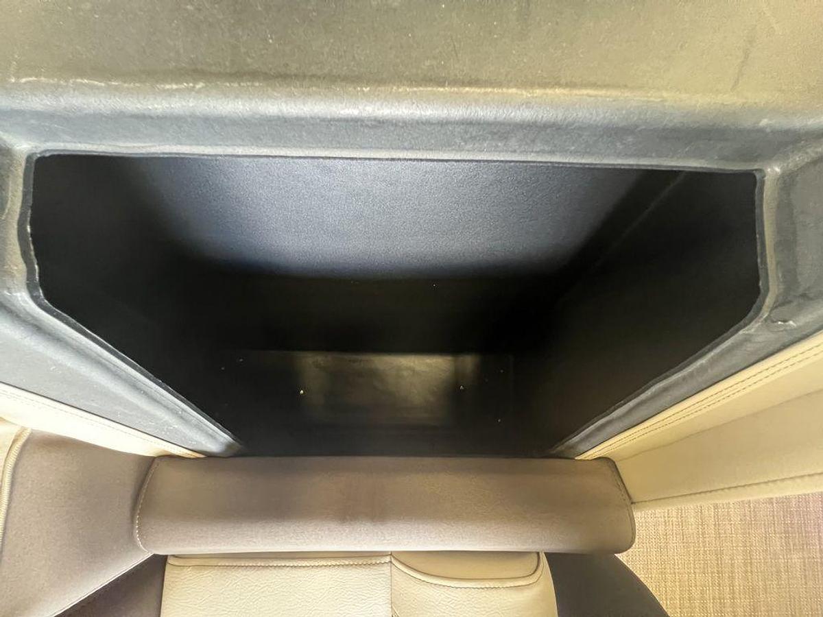 2024 Bentley Pontoons Legacy 200 Navigator Quad Lounge & Honda 4-Stroke EFI