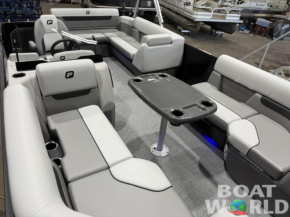 2026 Princecraft Vectra 21 RL Swingback Lounge $31995