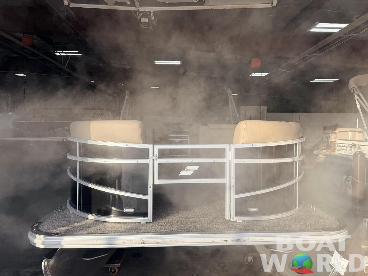 Used 2022 Starcraft LX 20 Fish & Cruise Pontoon