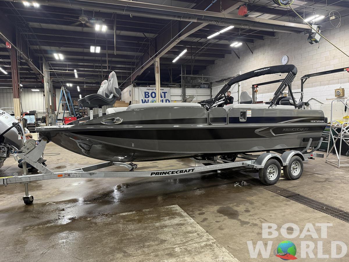 2024 Princecraft Ventura 224 Deckboat 
