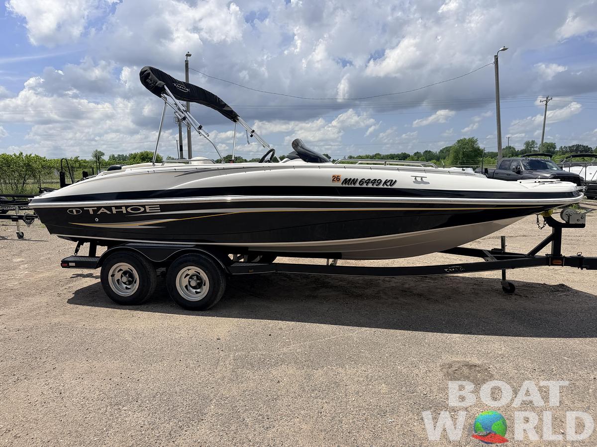 Used 2011 Tahoe 215 Xi Deck Boat & 220HP Mercruiser V8 -$17,995