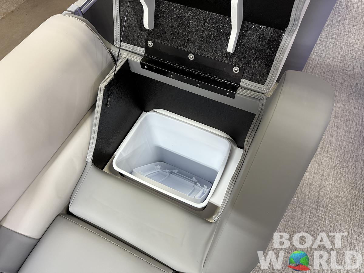 2025 Tahoe Pontoons Cascade 2385 Elite Cruise Tritoon & Honda 4-Stroke EFI