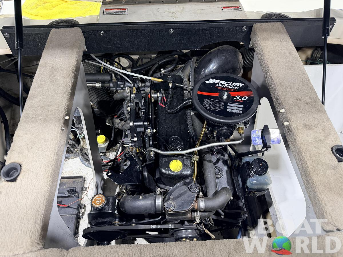 Used 2004 Sea Ray Sport 180 Runabout & 135HP 3.0L Mercruiser - $7,995