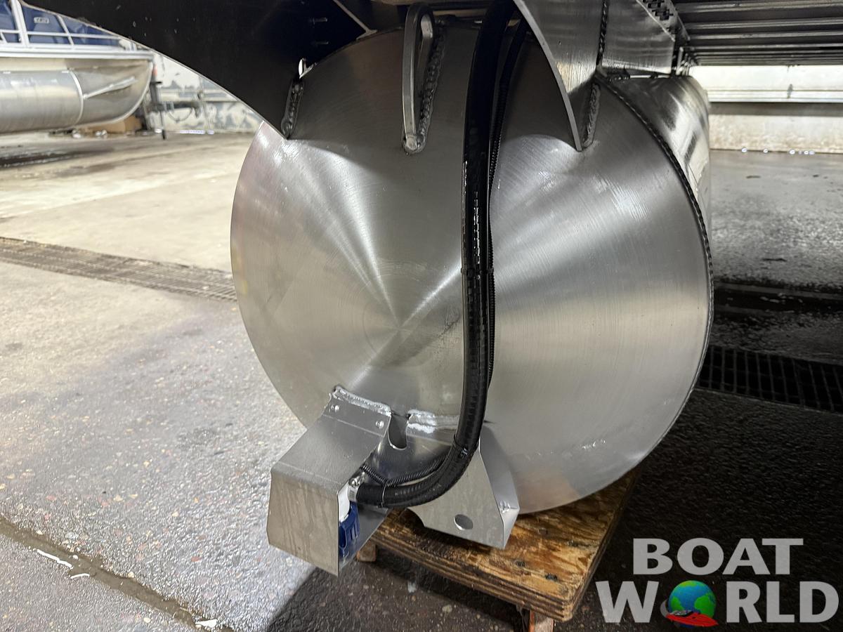 2026 Bentley Pontoons Legacy 220 Swingback