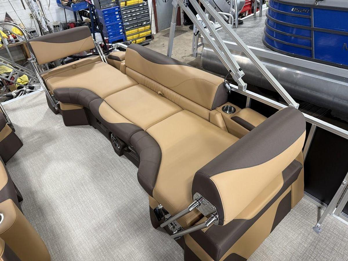 2025 Tahoe Pontoons LTZ 2385 Quad Lounge Shift Flip & Honda 4-Stroke EFI