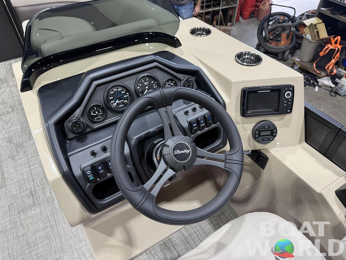 2027 Bentley Legacy 220 QSB Swingback $45995
