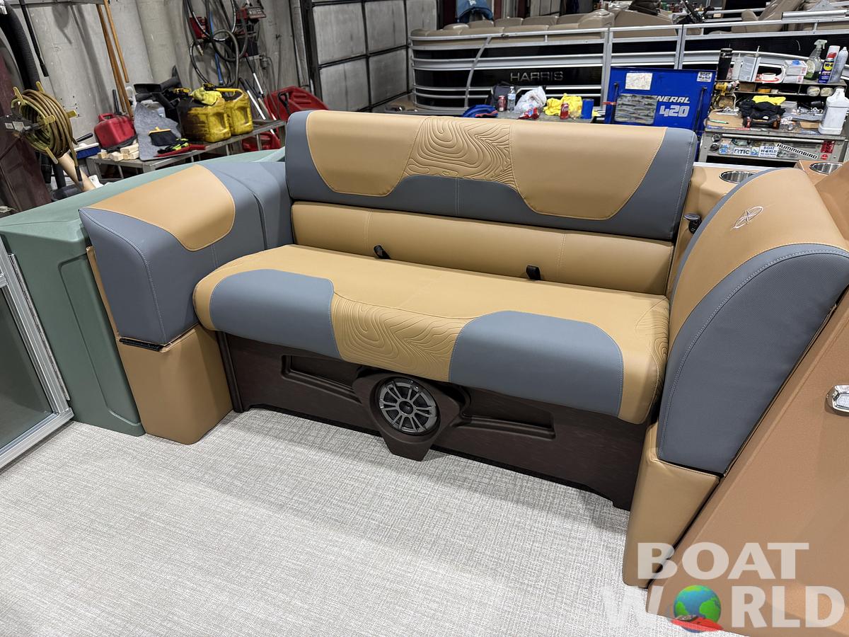 2026 Tahoe Pontoons GEOfish 2385 Rear Fish