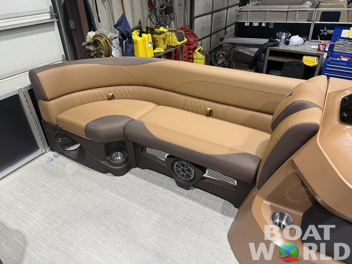 2025 Tahoe Pontoons LTZ 2385 Cruise Rear Bench (CRB) 