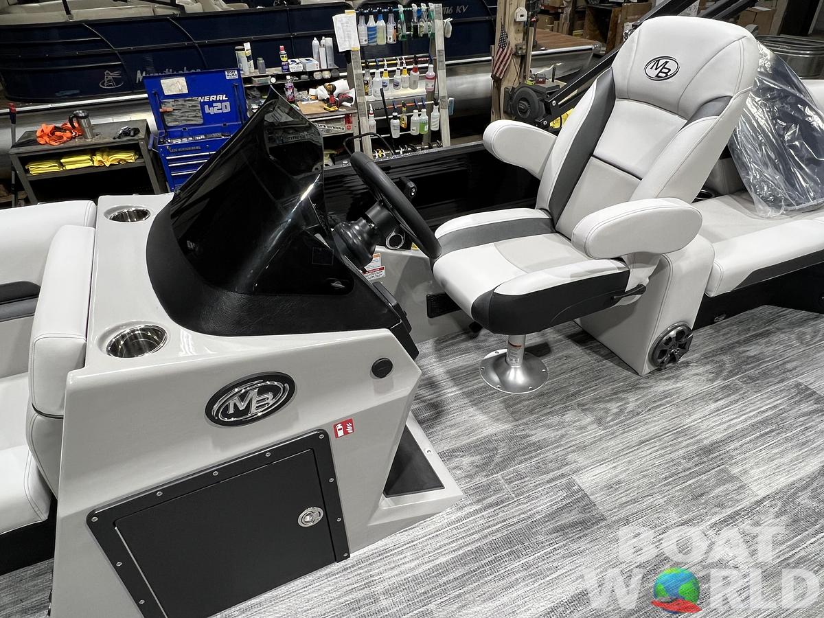 2026 Montego Bay 8522 BR DL Quad Lounger & Honda 4-Stroke $39995