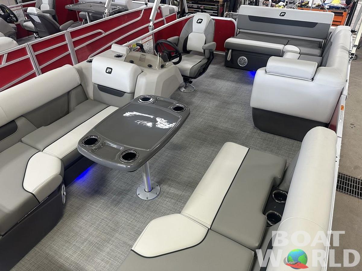 2025 Princecraft Vectra 21 RL Swingback Lounge Pontoon & Mercury 4-Stroke EFI