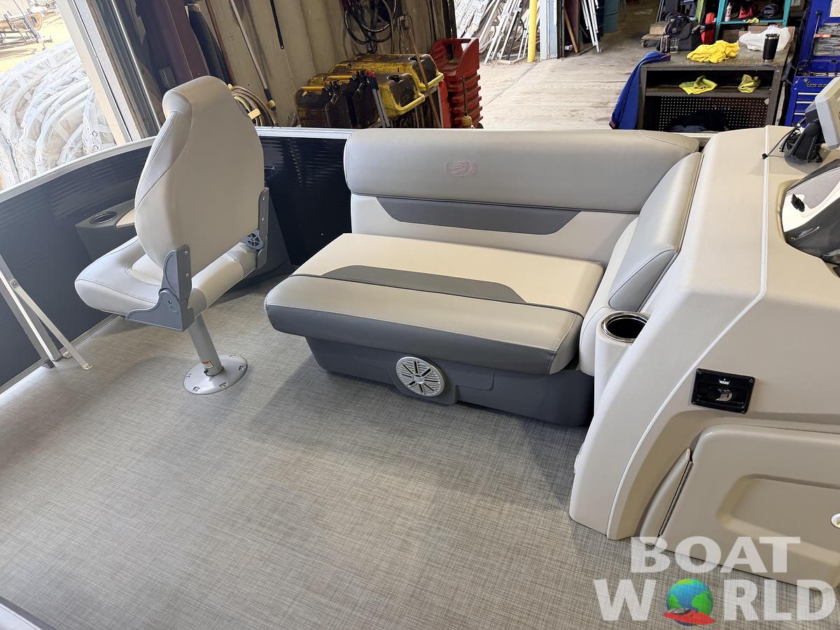 Used 2021 Princecraft 21 Sportfisher 2RS Pontoon & 90HP Mercury 4-Stroke -$27,995