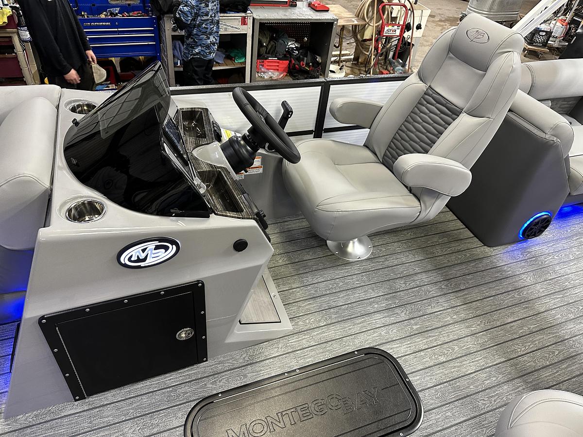 2023 Montego Bay TT8524 Quad Lounge 225HP Honda Tritoon Pontoon