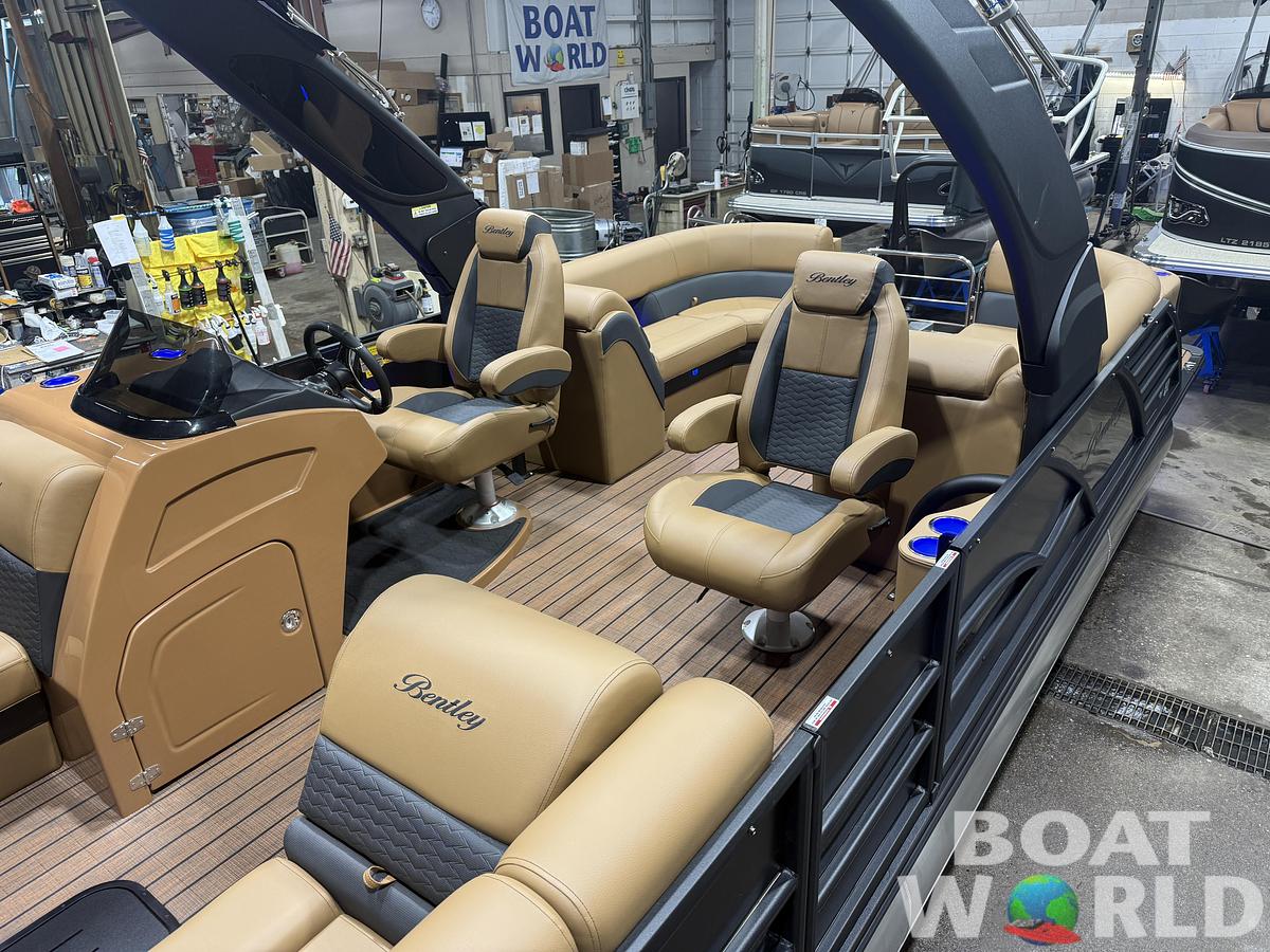 2026 Bentley Pontoons Elite 253 Admiral 350HP Quad Lounge Tritoon